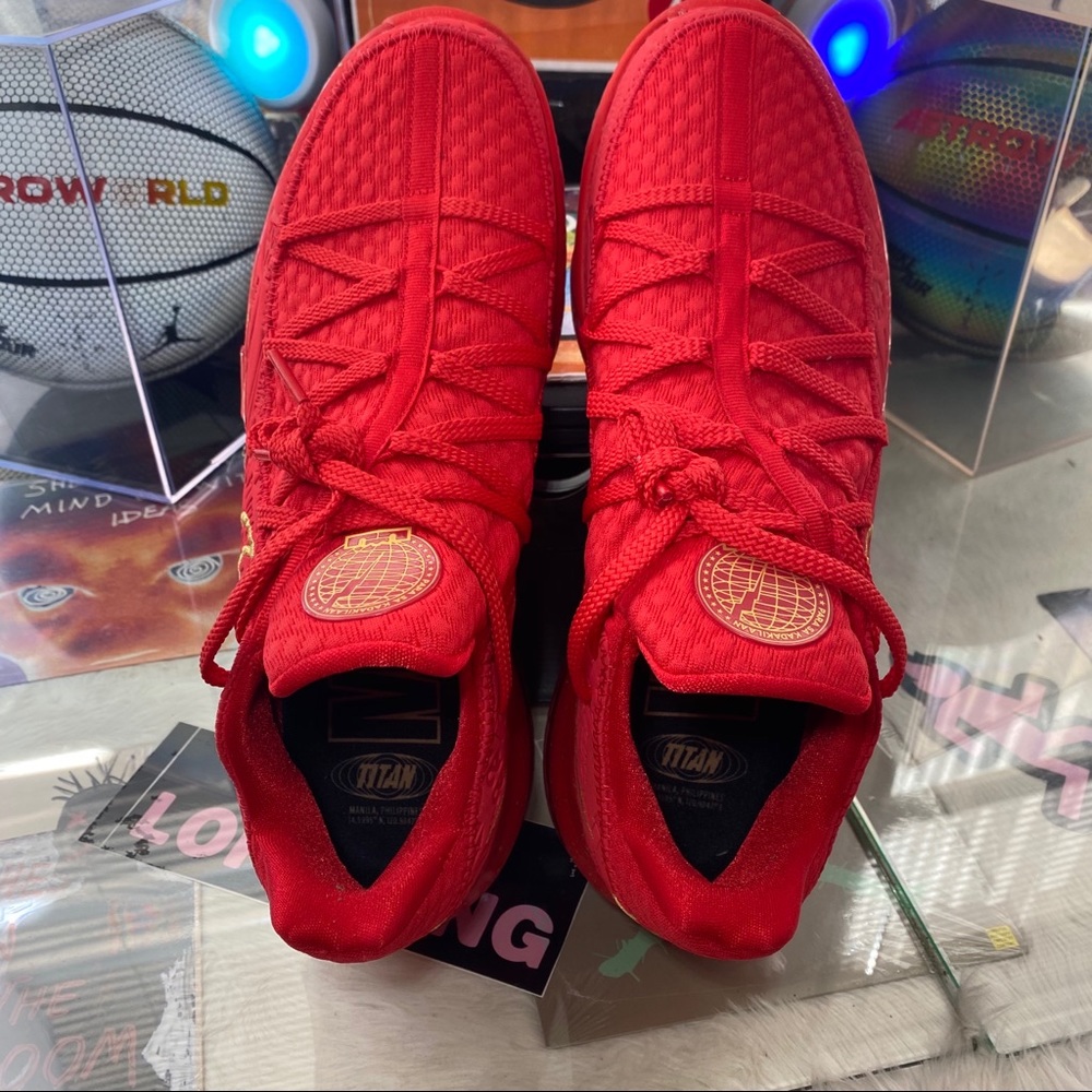 🆕 Nike Titan x LeBron 17 Low Red 'Agimat' - M13 - Picture 6 of 10